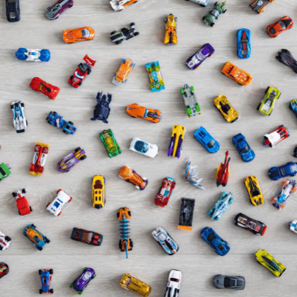 Hot wheels incursiona en los autos electricos